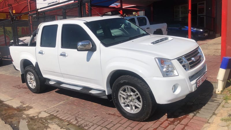 Isuzu KB 300D-Teq Double Cab LX