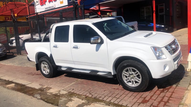 Isuzu KB 300D-Teq Double Cab LX