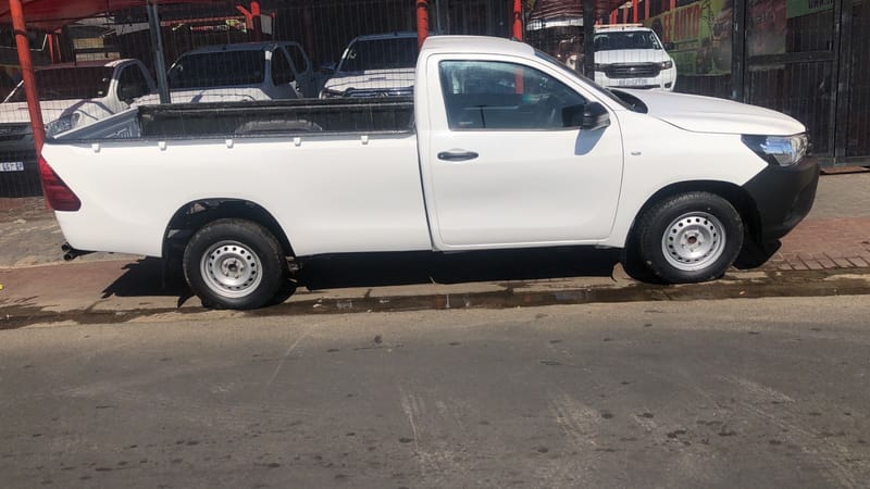 TOYOTA HILUX 2,4 GD6
