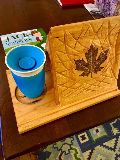 Triangle Holders - Books & Tech