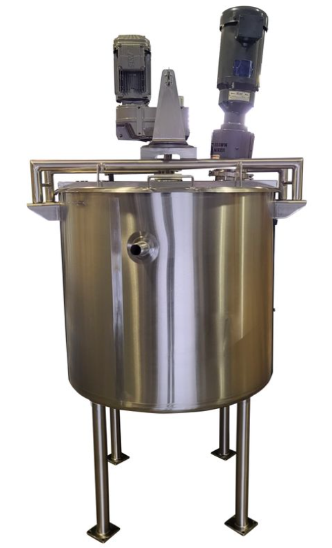 STAINLESS STEEL TANK FABRICATION