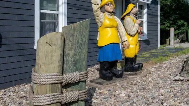 SEEKING SHORTY: THIEVES MAKE OFF WITH POPULAR TOURIST ATTRACTION FROM PEGGY'S COVE