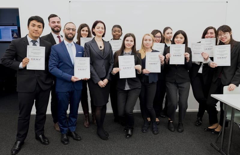 Starea de bine a angajaților (în special in centrele de spa și wellness): cum să o crești în compania ta!                           Iată o întrebare simplă: din experiența ta, lucrezi cel mai bine atunci când ești vesel, mulțumit sau disperat de nefericit și bolnăvicios?