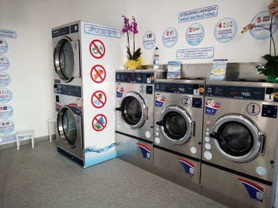 Servizio di Lavanderia image