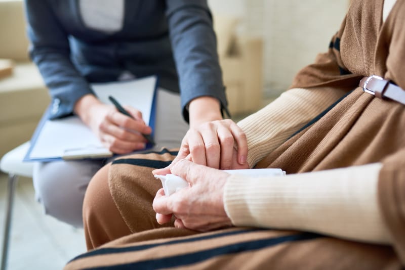 Rouw- en ritueelbegeleiding tijdens de week van de uitvaart