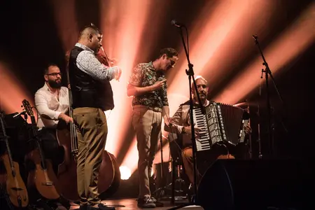 ...egy-két kattintás a teljesség igénye nélkül...