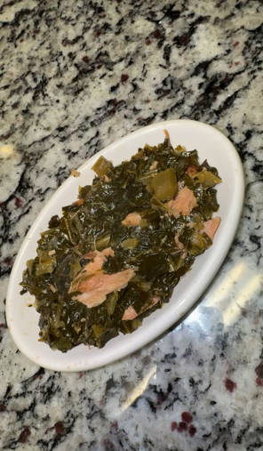 Seasoned Greens with Smoked Turkey Meat