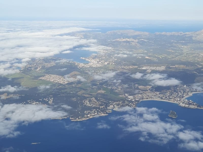 Пересадочный vs стыковочный рейс. Разница