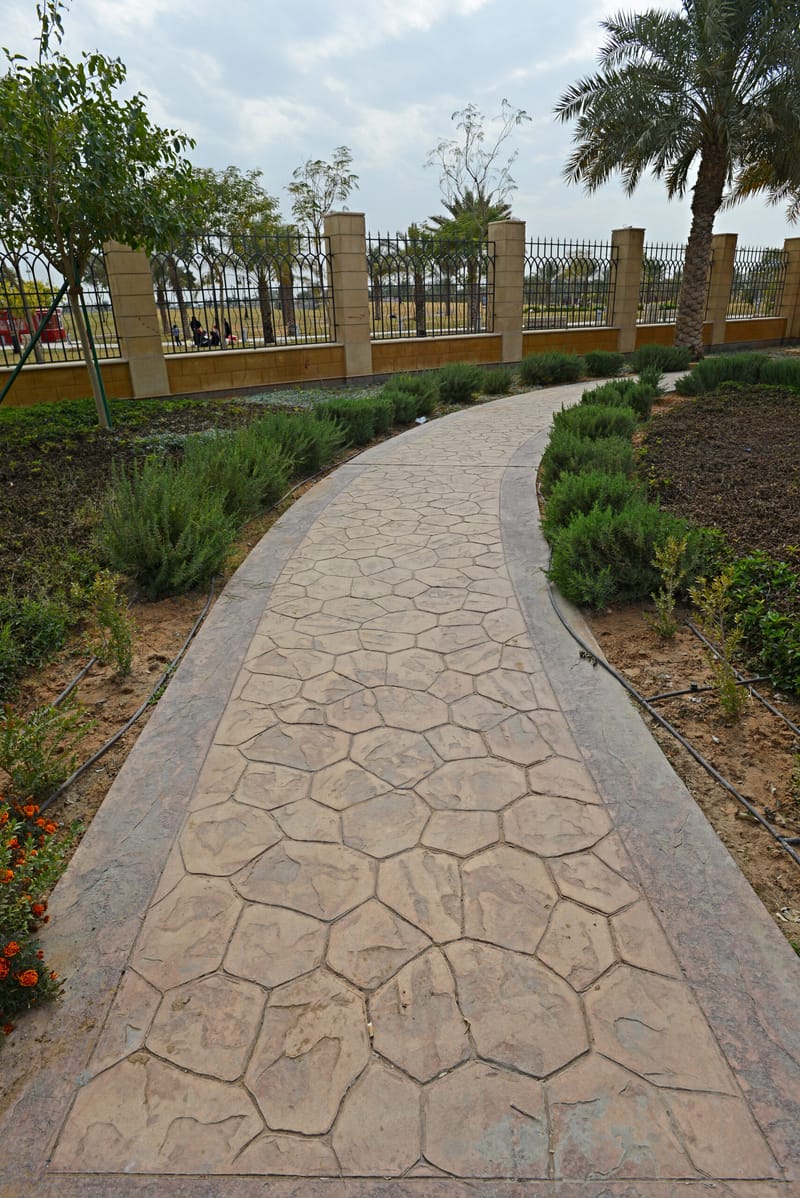 الخرسانة المختمة للأرضيات