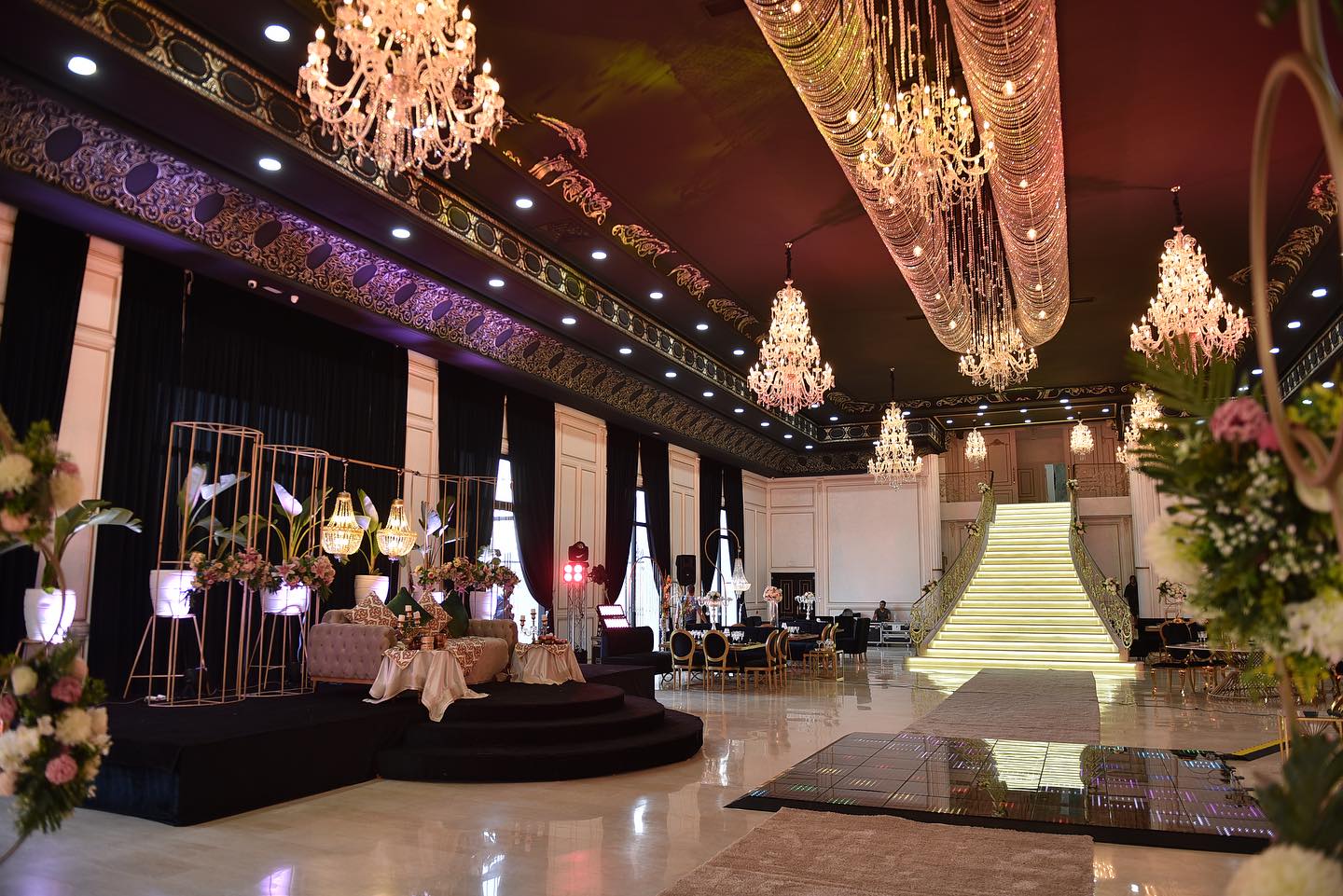 VOS STRUCTURES SUR MESURE