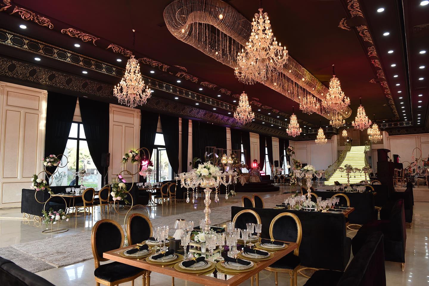 VOS STRUCTURES SUR MESURE