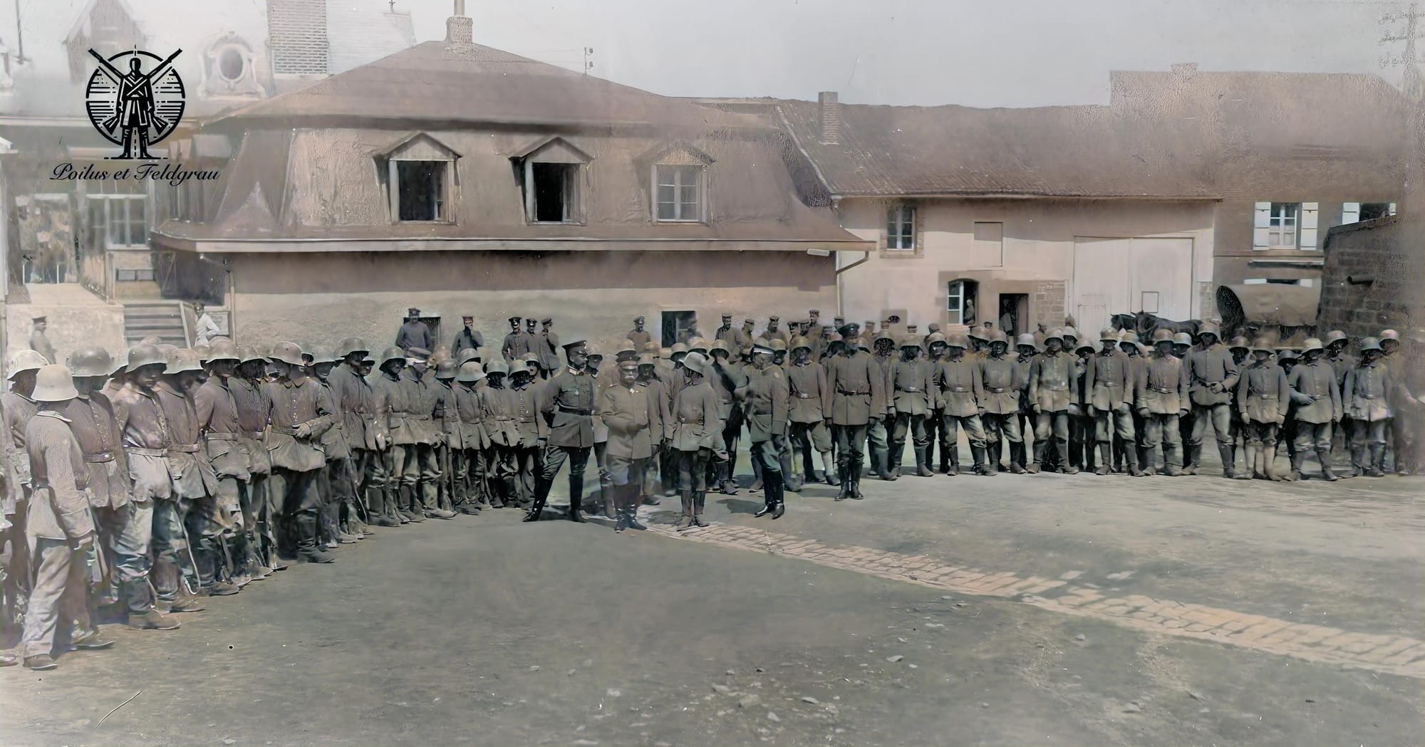 Le Commandant de la Division Balck en visite chez les troupes d'assaut