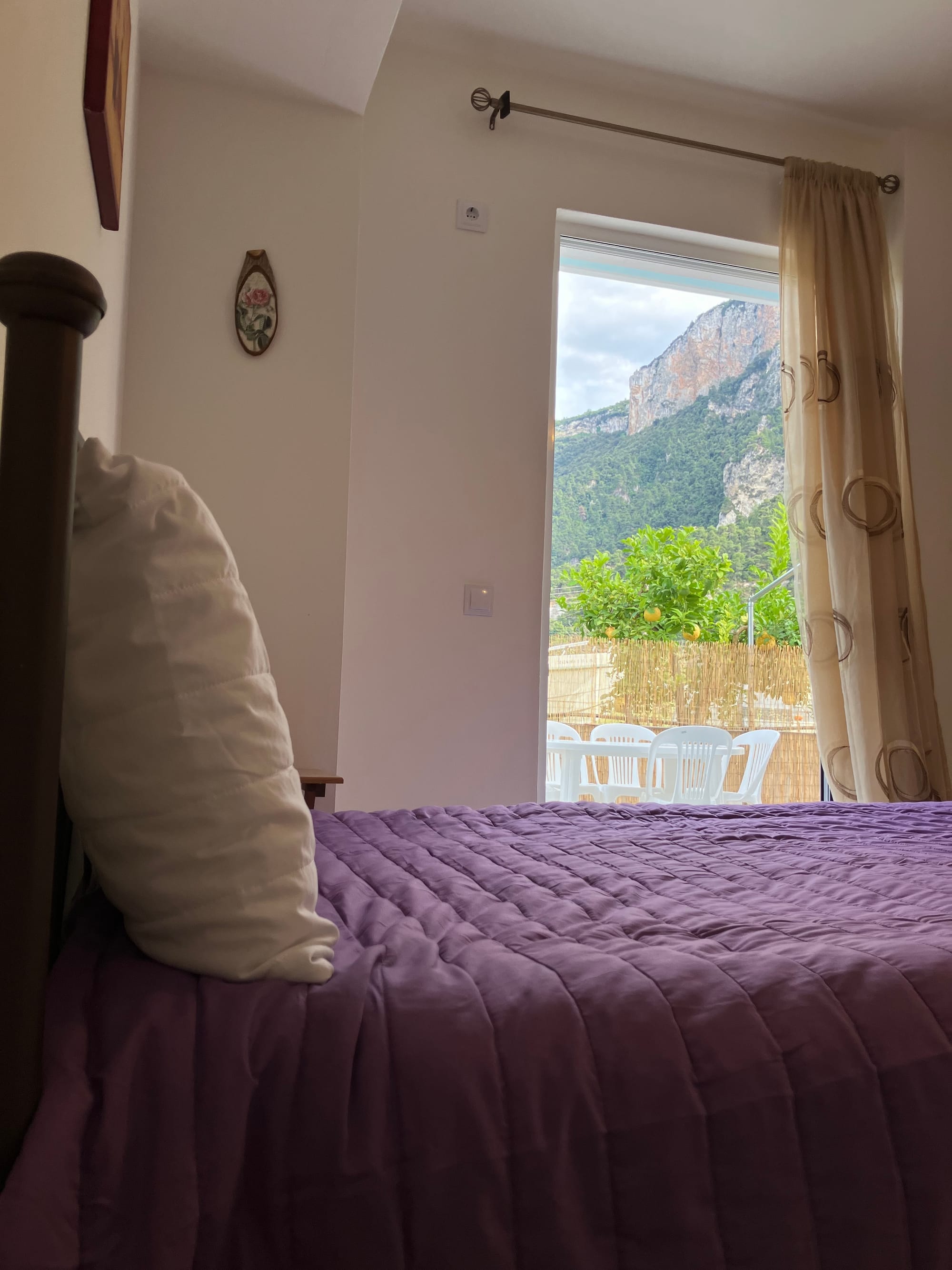 Ensuit bedroom view