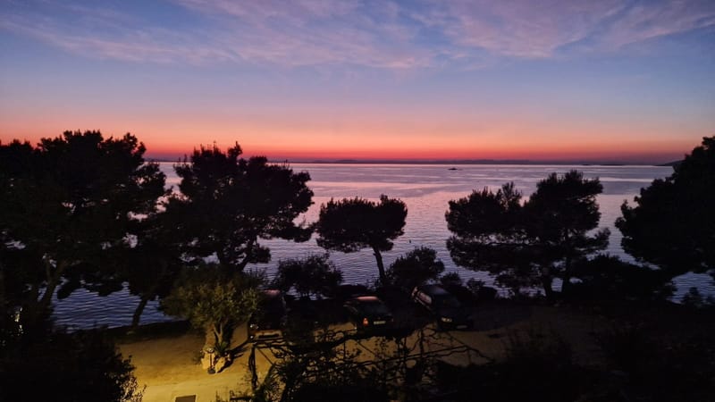 Prekrasna plaža i nezaboravni zalasci sunca