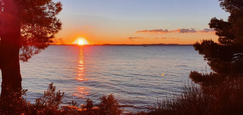 Prekrasna plaža i nezaboravni zalasci sunca