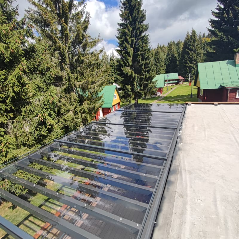 Zhotovenie prestrešenia z polykarbonátu