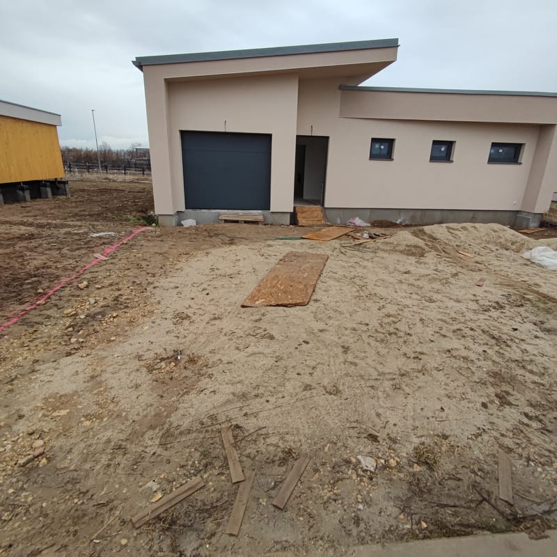 Realizácia zámkovej dlažby v okrese Nitra