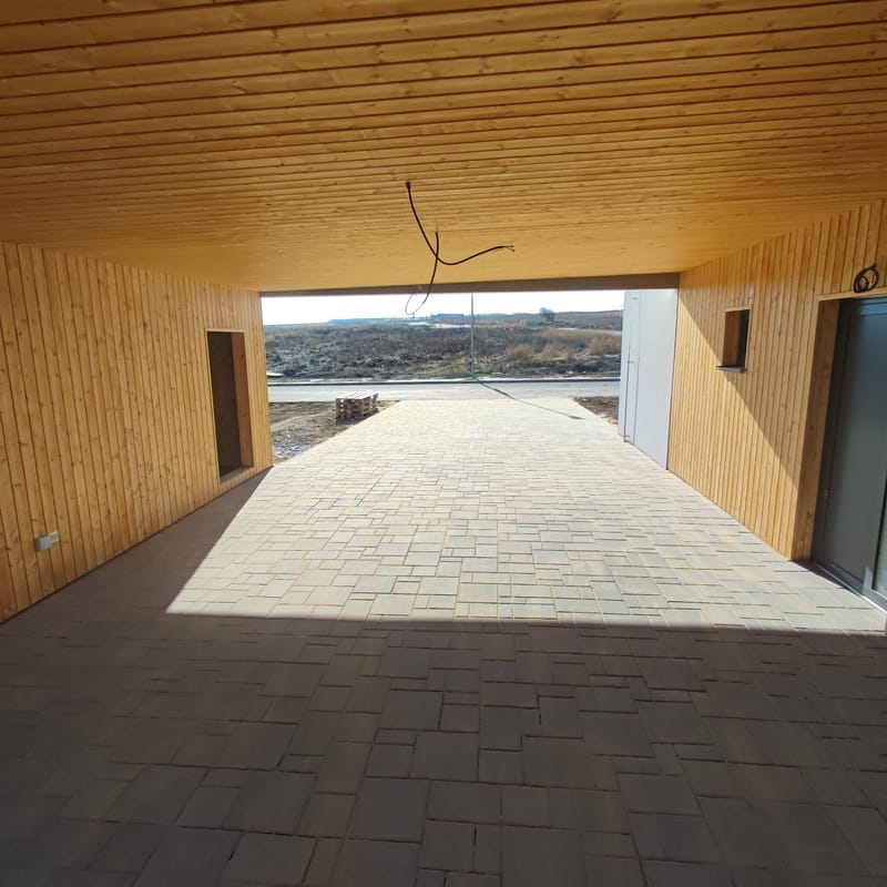 Realizácia zámkovej dlažby v okrese Nitra