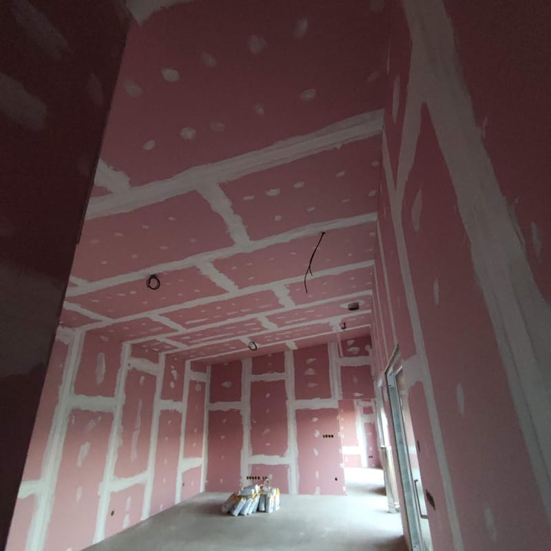 Realizácia sadrokartónových stien a stropov nedaleko Nitry