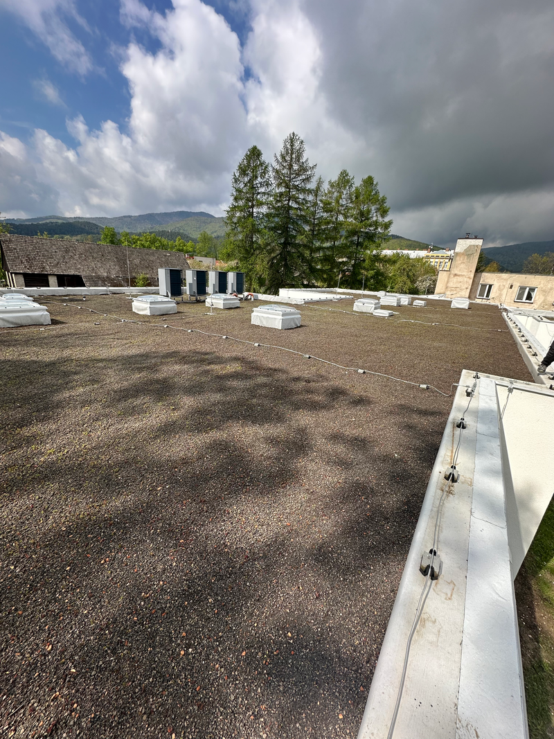 Realizácia plochej strechy z PVC fólie 