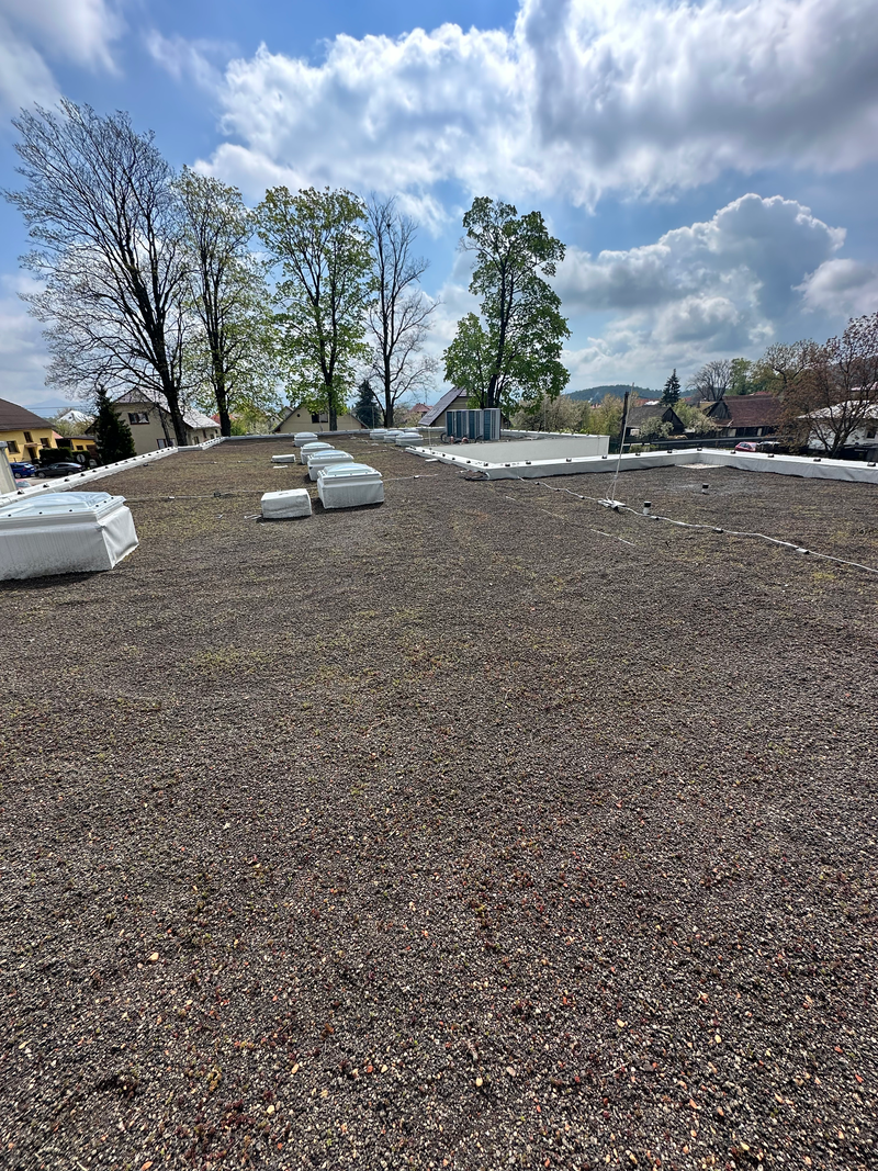 Realizácia plochej strechy z PVC fólie 