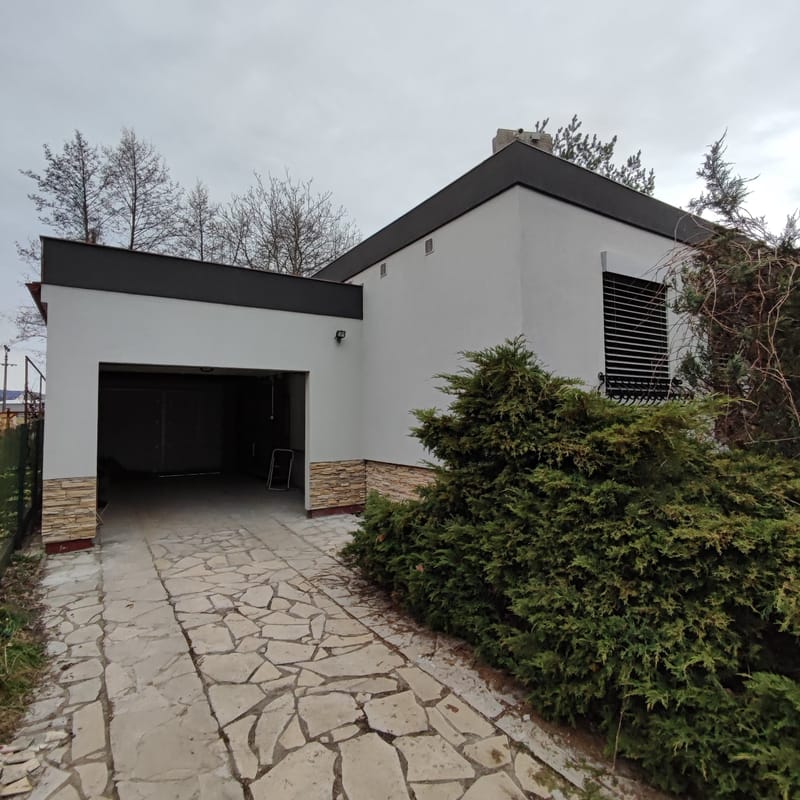 Reakonštrukcia fasády v okrese Prievidza 