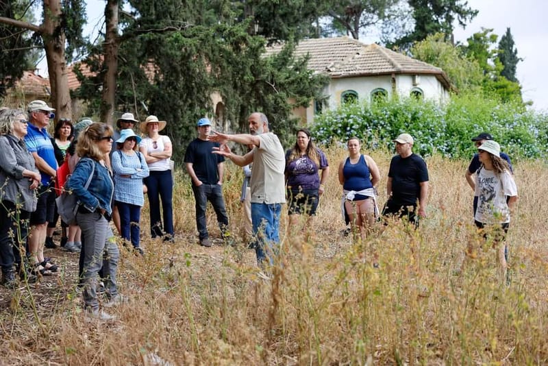 הליכות ג'יין מתחם בית הנערה