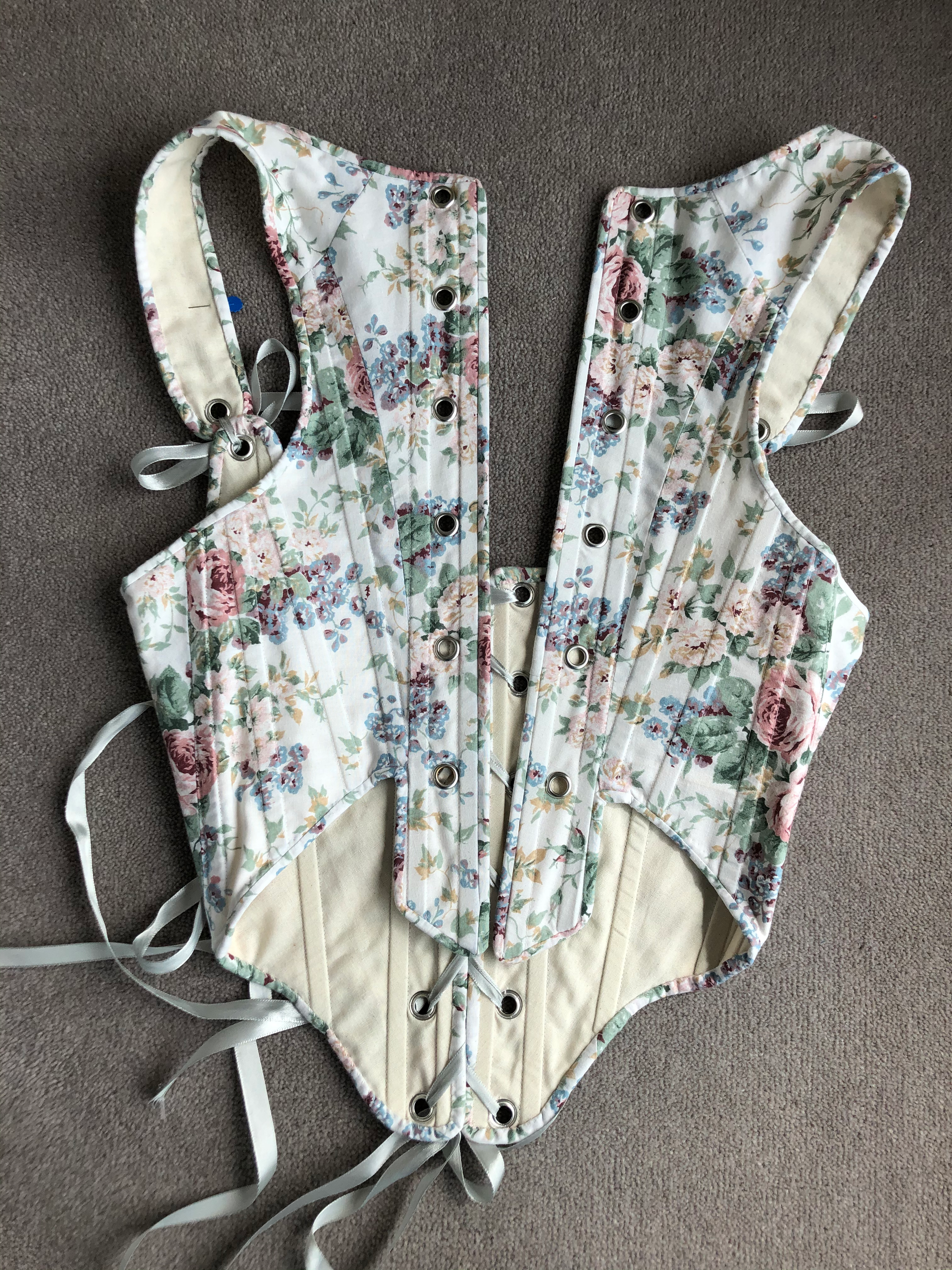 Flowery Pair of Stays 