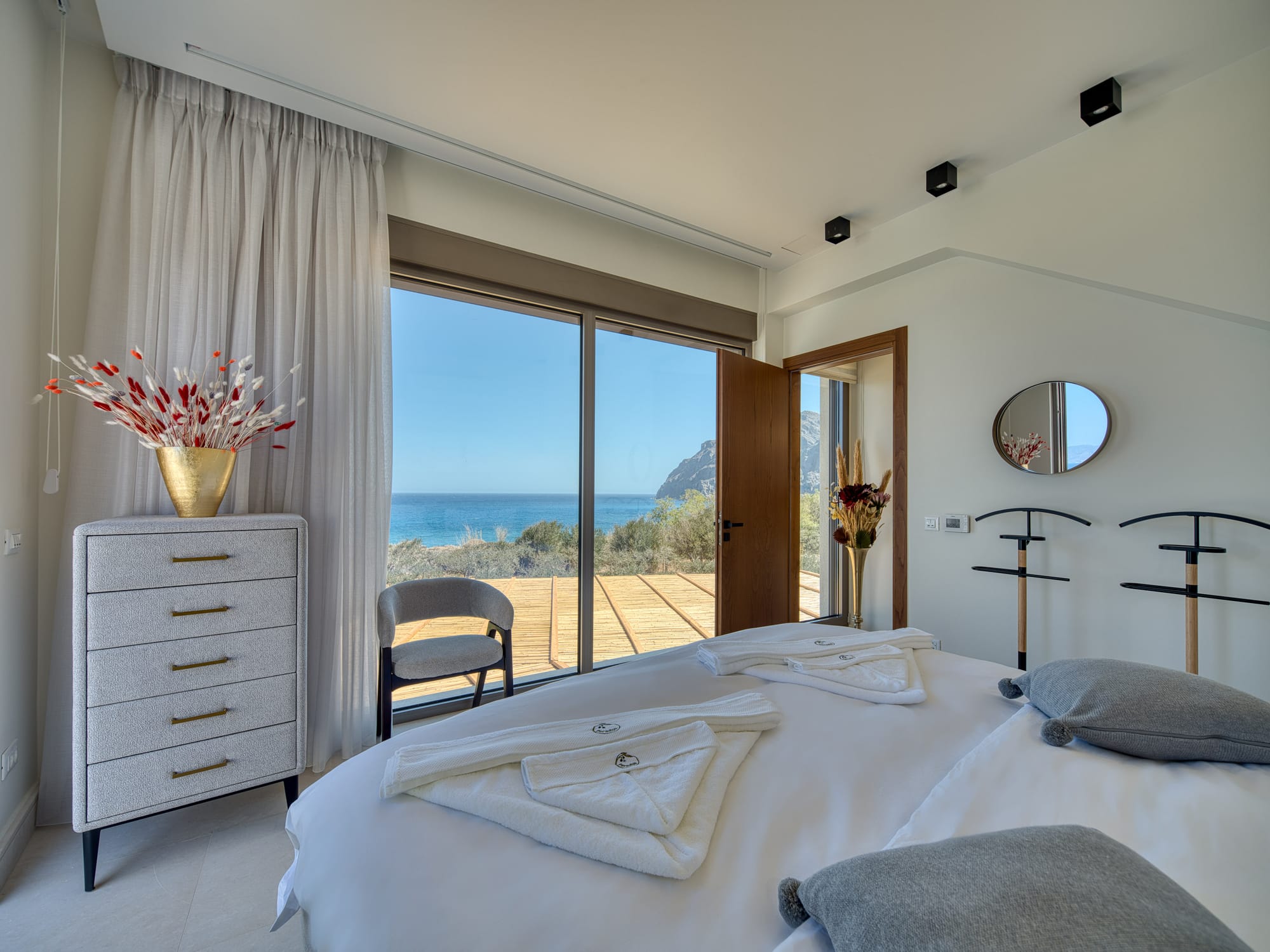 The Secluded Haven - Bedroom