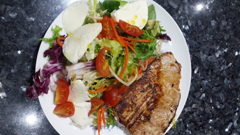 ATÚN CON ENSALADA