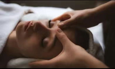 การนวดหน้ายกกระชับ-นวดกัวซาเดรนน้ำเหลือง