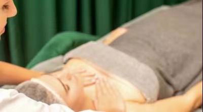 การนวดหน้าอกเทคนิคพิเศษ