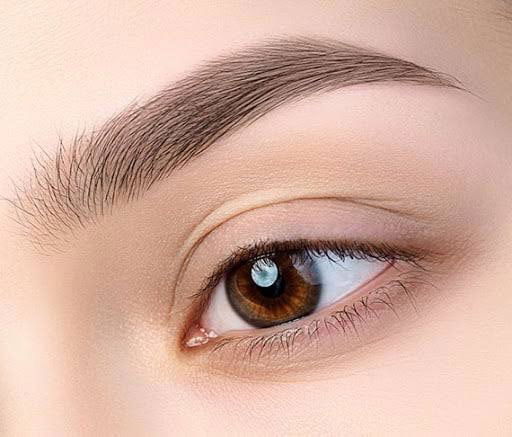 การสักคิ้วหรือฝังสีคิ้ว