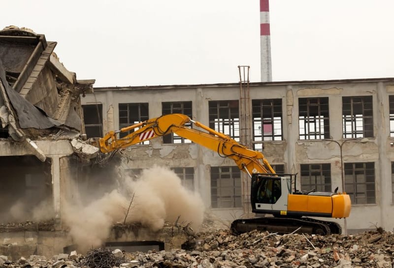 Bontási munkálatok