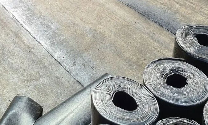 Bitumen dakbedekking laten plaatsen