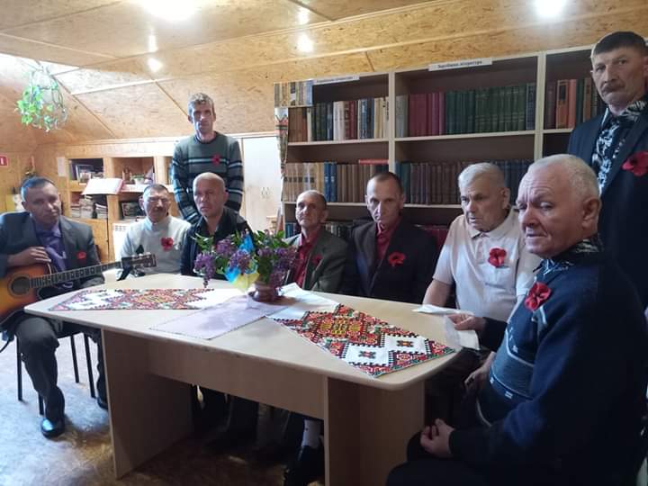 Пам’ятаймо померлих, вклонімося живим.