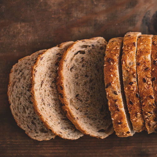 Pan integral de semillas, chia, almendras y avena