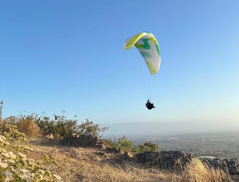 ONE TIME FEE: TRAINING STUDENT P1 - P4 COMBINED PARAGLIDING PILOT PROGRAM (WITHOUT GEAR PURCHASE)