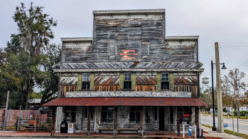 Suwannee Hardware and Feed