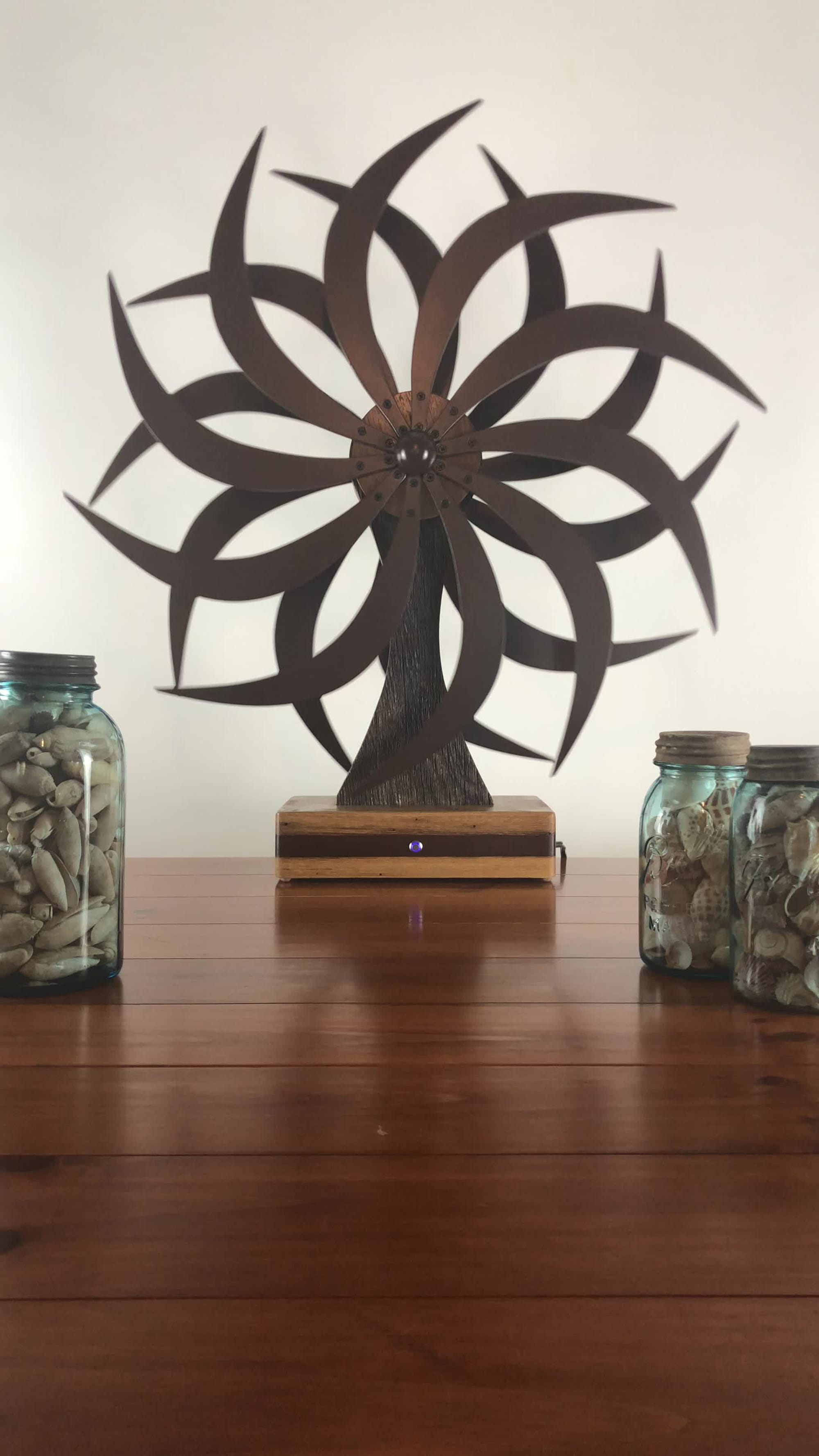 30" Brown Fin - Extinct Chestnut Body