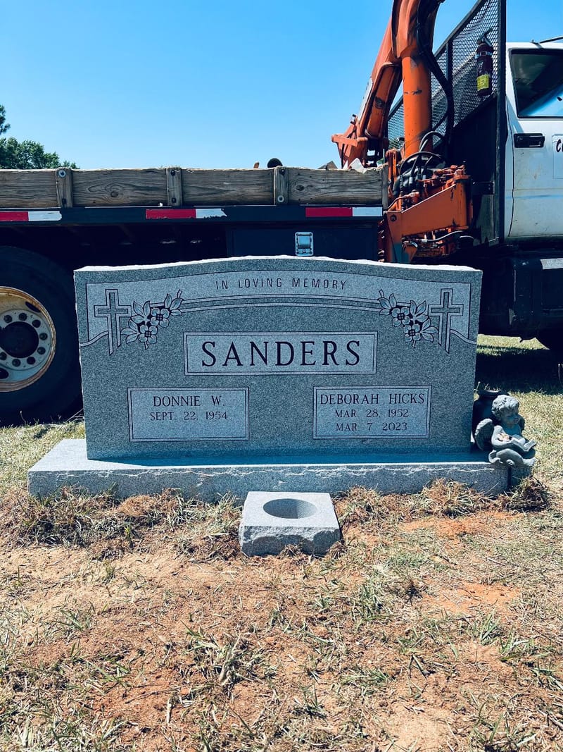 Customized Gravestone Design Service