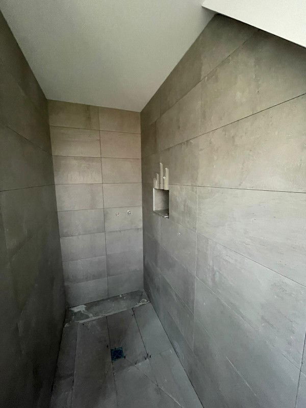 Полагане на Подови Настилки 