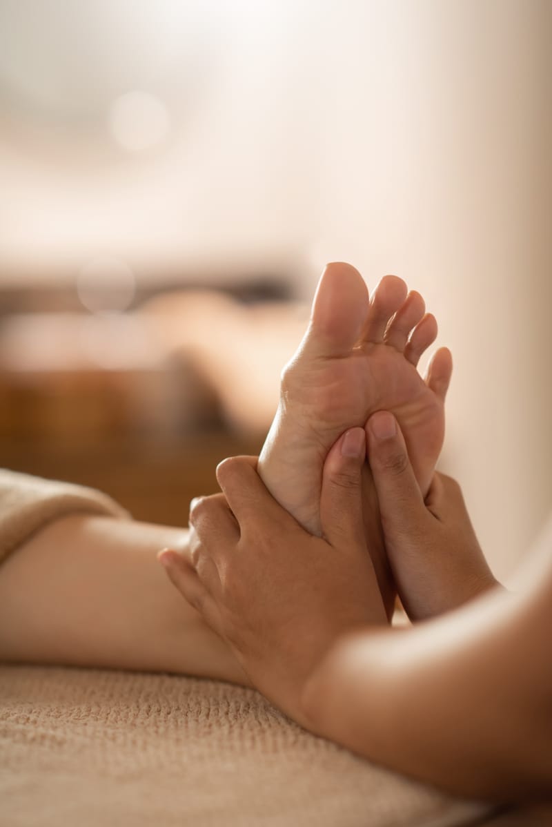 5.reflexology CBD : 15min/$20- 30min/$30