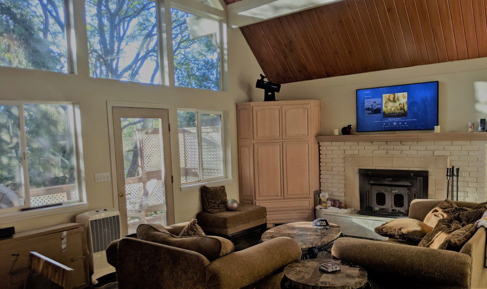 Upstairs Living Area