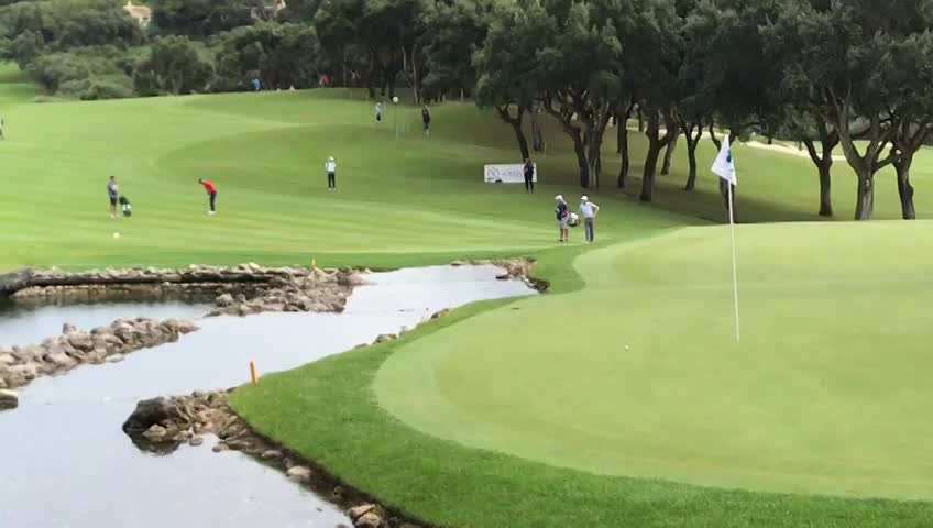 3th shot on hole 4 at the Valderrama Masters
