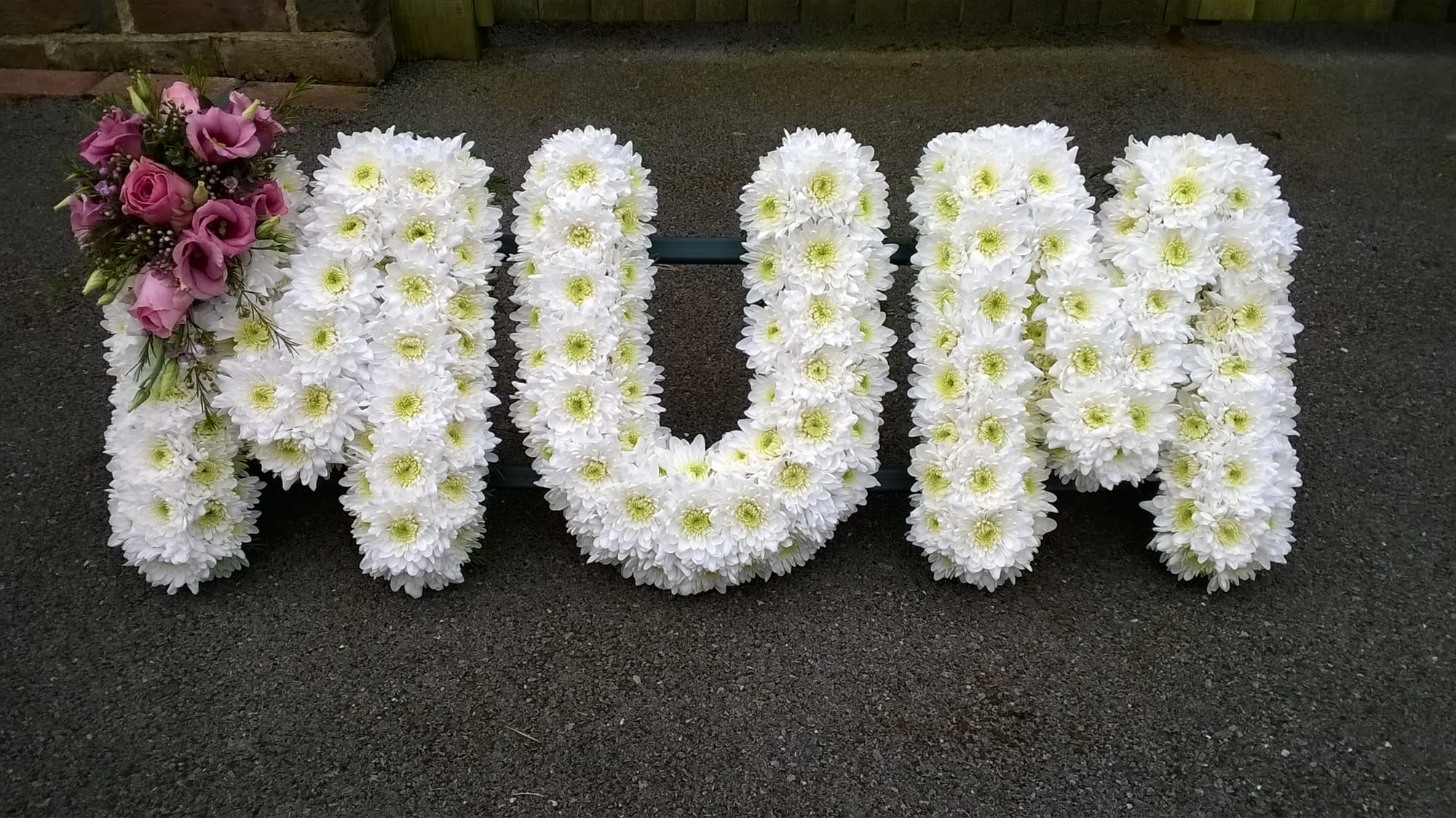 MUM tribute