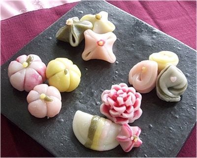 Royal flower rice cake platter
