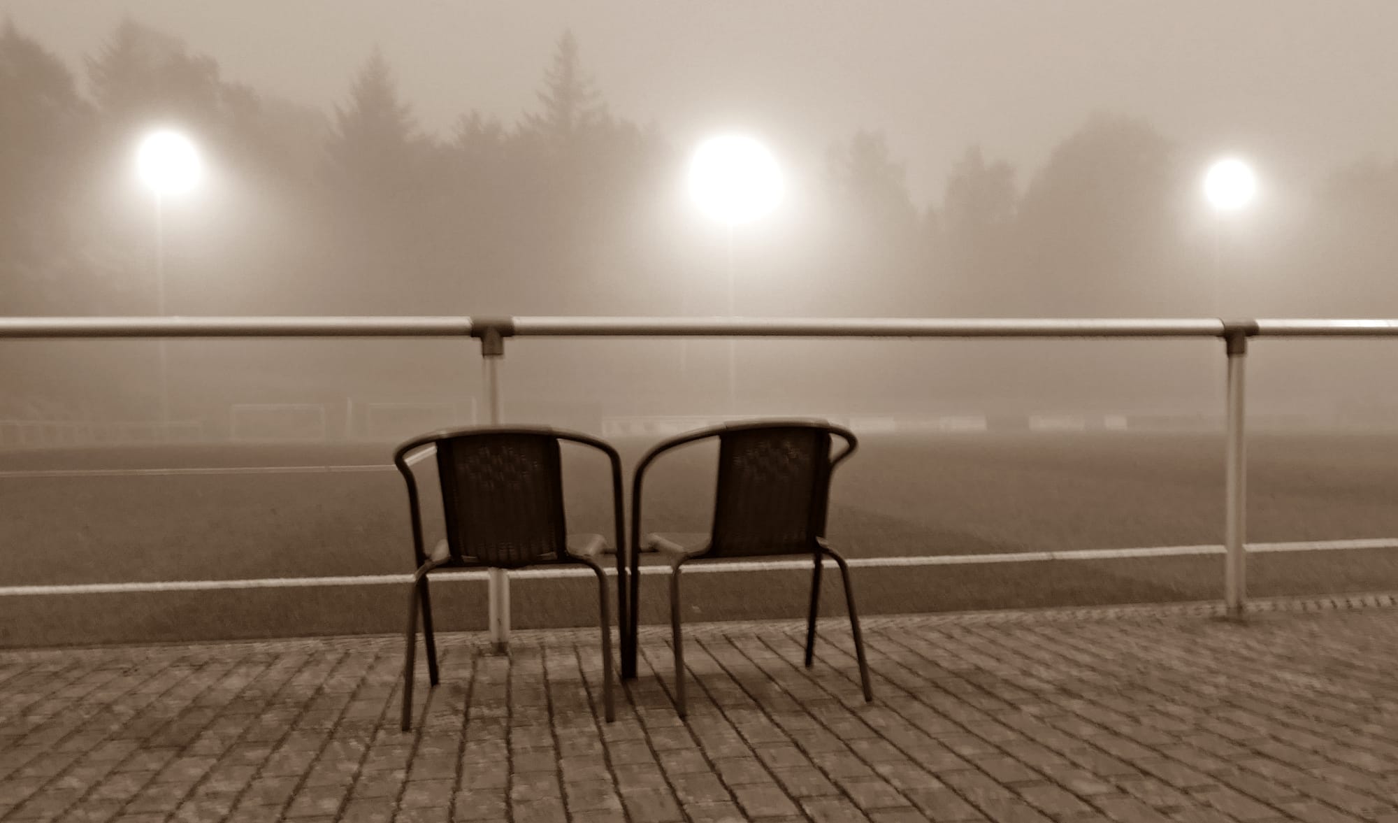 1. Frauenmannschaft:  2:0 Sieg im Nebel des Heidebuckels