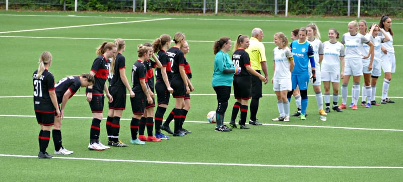 1. & 2. Frauenmannschaft: Licht und Schatten bei der 1. Mannschaft, die Zweite lässt nichts anbrennen !!!
