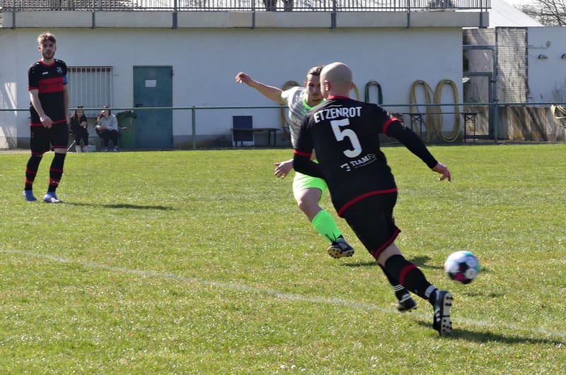 1. & 2. Mannschaft:
Leider kein Sieg - aber starke Vorstellungen der TSV-Mannschaften in der Fremde
